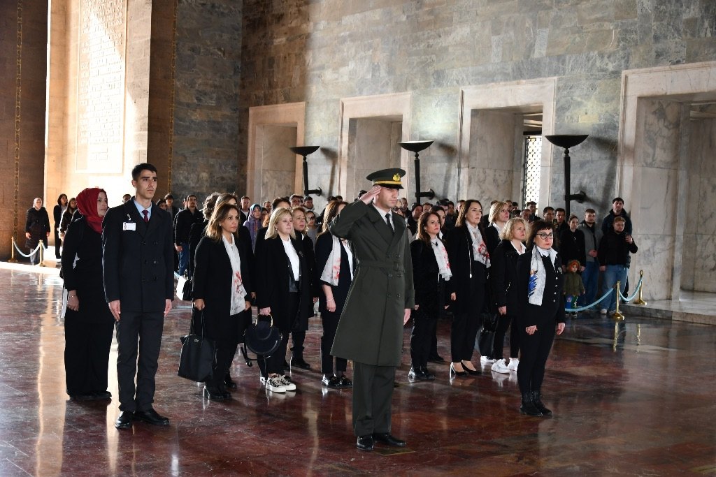 Anıtkabir'de Saygı Duruşu