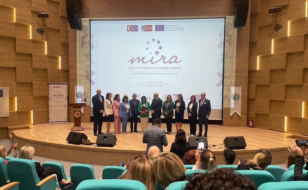 MIRA — Yaratıcı Kadınların Dünyasına Kazanım